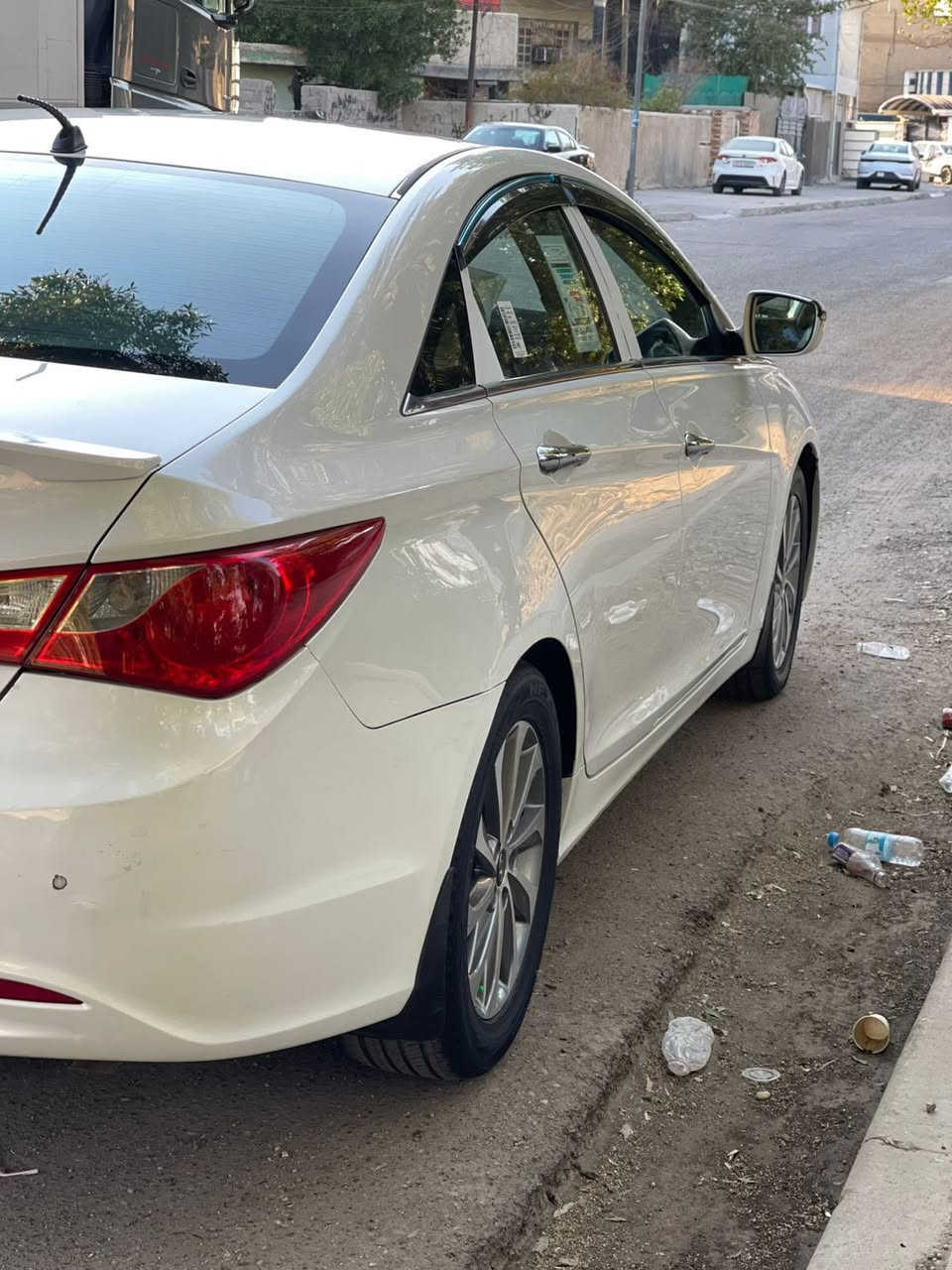 سوناتا خليجي 2014
السياره جاهزه من كلش وجديده
سونارها ضمن الصور
مواصفاته 
مري شفط
شفتات استيرن
محرك 2400
السنويه 28
مكان السياره بغداد الجديده
السعر 133 وبيه مجال
***********
