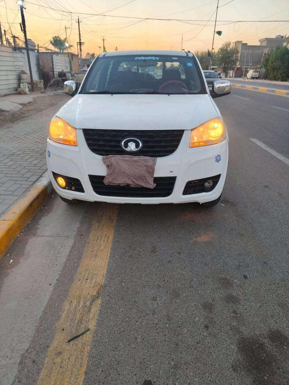 السلام عليكم 
كريت ويل ٢٠١٥
سياره نظيفه كفالة عامة تبريد حدادية مكينه كامله مناقصها برغي عارضها ٨٥ وبيها مجال مكانها بغداد 
***********

