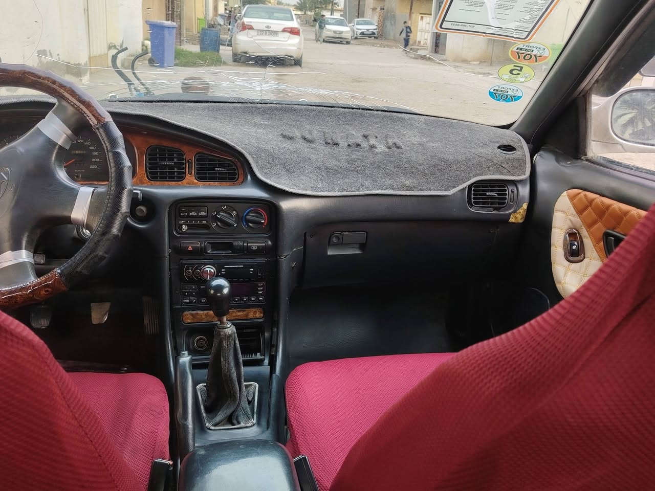 يا الله سلام عليكم سونوتا تو 1995لون سلفر مصبوغه للجماليه ويل كب كير عادي السياره جاهزه بيها بس نواعم خفيفات السعر 45و بيها مجال قليل مكاني ديالئ كنعان (***********)هاذا رقم تلفوني
