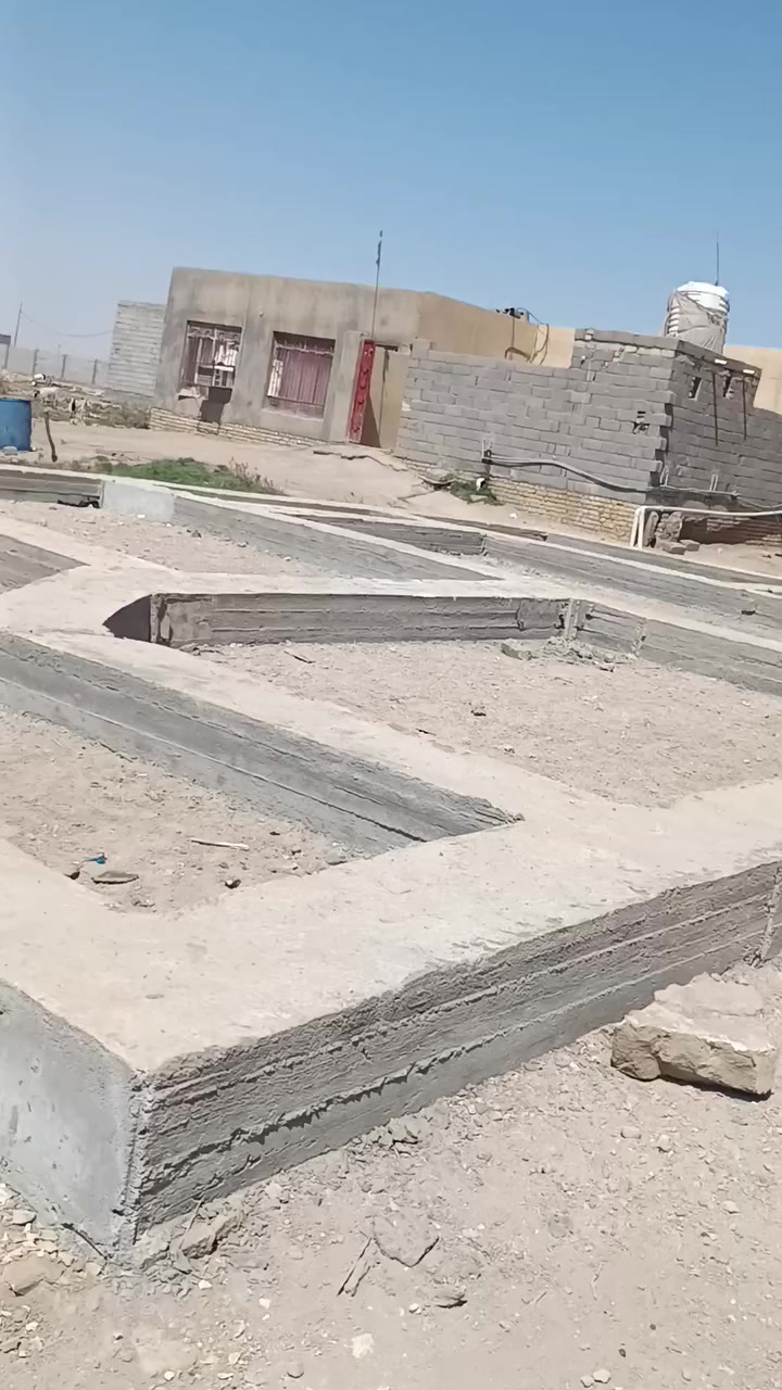 ***********
