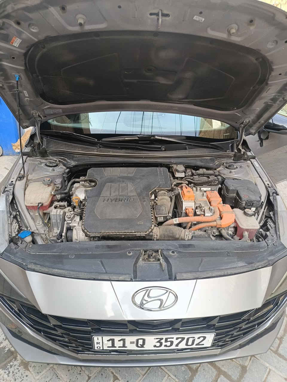 النترا موديل 2023 هايبرد بلو اعلى فئة اقتصادية ماشيه 60الف ميل
حادثها موضح بالصور

المواصفات....... 
1-بصمه تشغيل عن بعد+ تشغيل ابواب وصندوك. (بصمتين ابواب لمس قفل السيارة) 
2-تحكم ستيرن 
3-التحذير عند مغادرة المسار 
4-الهاند بريك بصمة
5-شاشة لمس تدعم نظام الابل كار بلي والاندرويد اوتو كيبل او بدون يربط التلفون واير ليس و GPS
7-مانع انزلاق
8-كير نظامين اوتماتيك و S عادي
9-رادار أمامي رادار خلفي رادار جانبي
11-ويل كب كروم بلادي
12-تحديد مسار 
13-قيادة ذاتية
14-مثبت سرعه 
15-وقوف ذاتي 
16-مانع اصطدام
17- ثلاث انظمة قيادة (ايكو - سمارت - سبورت )
19-كاميرات خلفية 180 درجة 
20-محرك 1600 هايبرد فئة بلو اقوى فئة اقتصادي بالهجين
21-حساسات امامي حساسات خلفي
22-حساسات انذار فتح الأبواب عند المشي 
23-حساسات حزام امان عن الجلوس
24-لايت اوتو
25-اوتو هولد
26- عداد سرعة نظامين حسب الاختيار
27-نظام الايرباك كله بلاد
28- استقبال ذكي

السعر 143وبيها مجال بسيييييط 

رقم الهاتف للأستفسار ***********
مكاني بغداد
