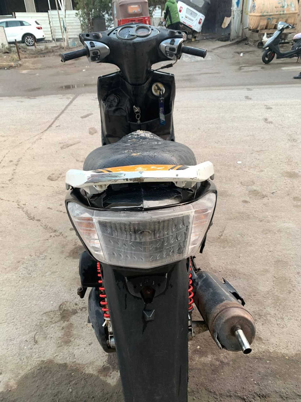 سلام عليكم دراجه سكنس فحل للبيع دراجه مثل مموضحه بل صوره السعر 500 وبيها مجال قليل للاستفسار  *********** متواجد واتسابب
مكاني بغداد بوب الشام
