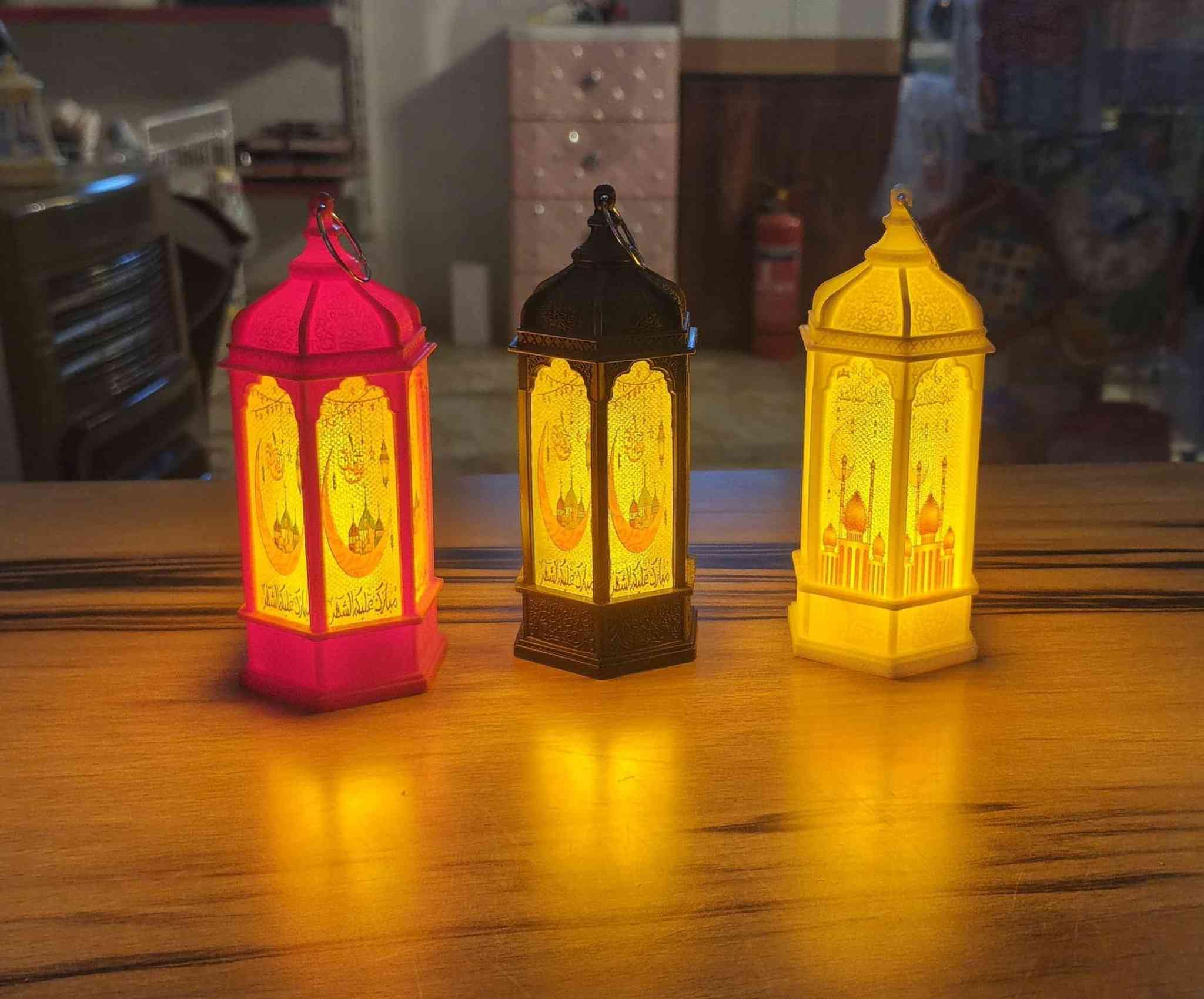 فوانيس رمضان بتصاميم راقية ✨
نور رمضان ببيتكم ولمسة فرح للأطفال والكبار 🌙
متوفر الآن وبأسعار مميزة 🤍
نور التوكل للمنزلية
***********
توصيل لجميع المحافظات
