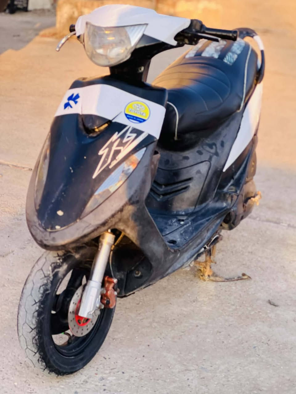 للبيع ماكس كلها بلادي سعر 550 وبيها مجال شراي يتصل على الرقم ***********
