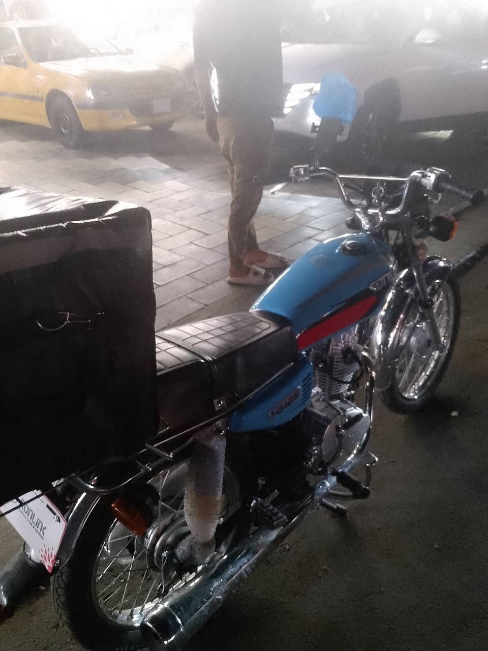 دراجه ايراني سونك 4كير دراجه نضيفه وماصارلها هواي نازله من رمبه ماشيه3000 شكل 23 والمكينه 25 مكاني بغداد البلديات ***********
