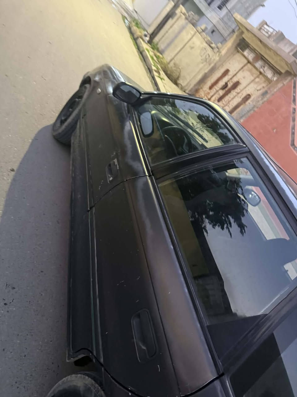 استرا للبيع
موديل 96 مكينة حجم 20 كير توماتيك سيارة جديدة بس صبغها جارد رقم بغداد مشروع وطني صاحبها الشرعي بالموصل سعرها 38 بيها مجال شي بسيط *********** بي واتساب
