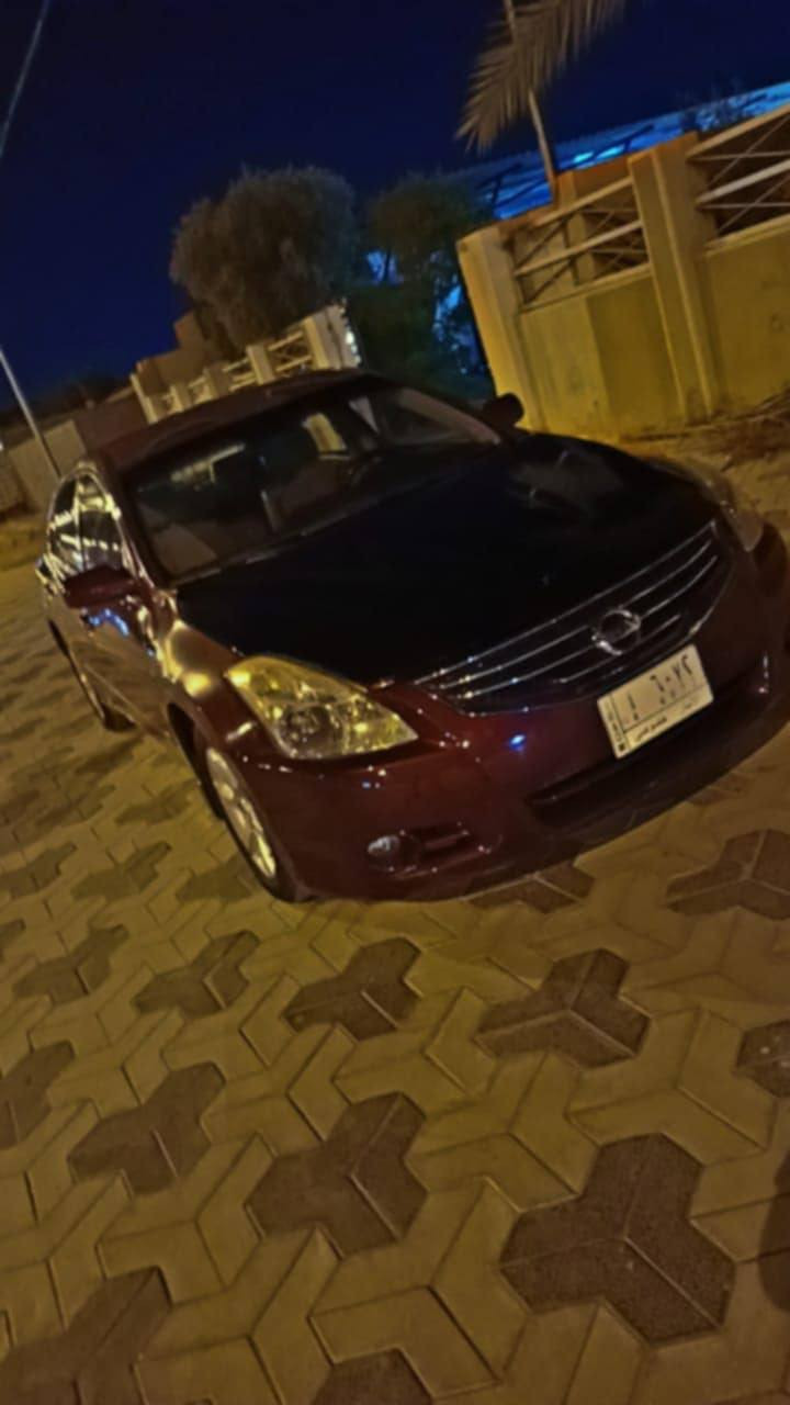 سلام عليكم نيسان التما سياره بدون صبغ بلاديه كير محرك شرط تبريد هيتر شغال مكانهه بغداد السعر ٧٤ وبيه مجال ***********
