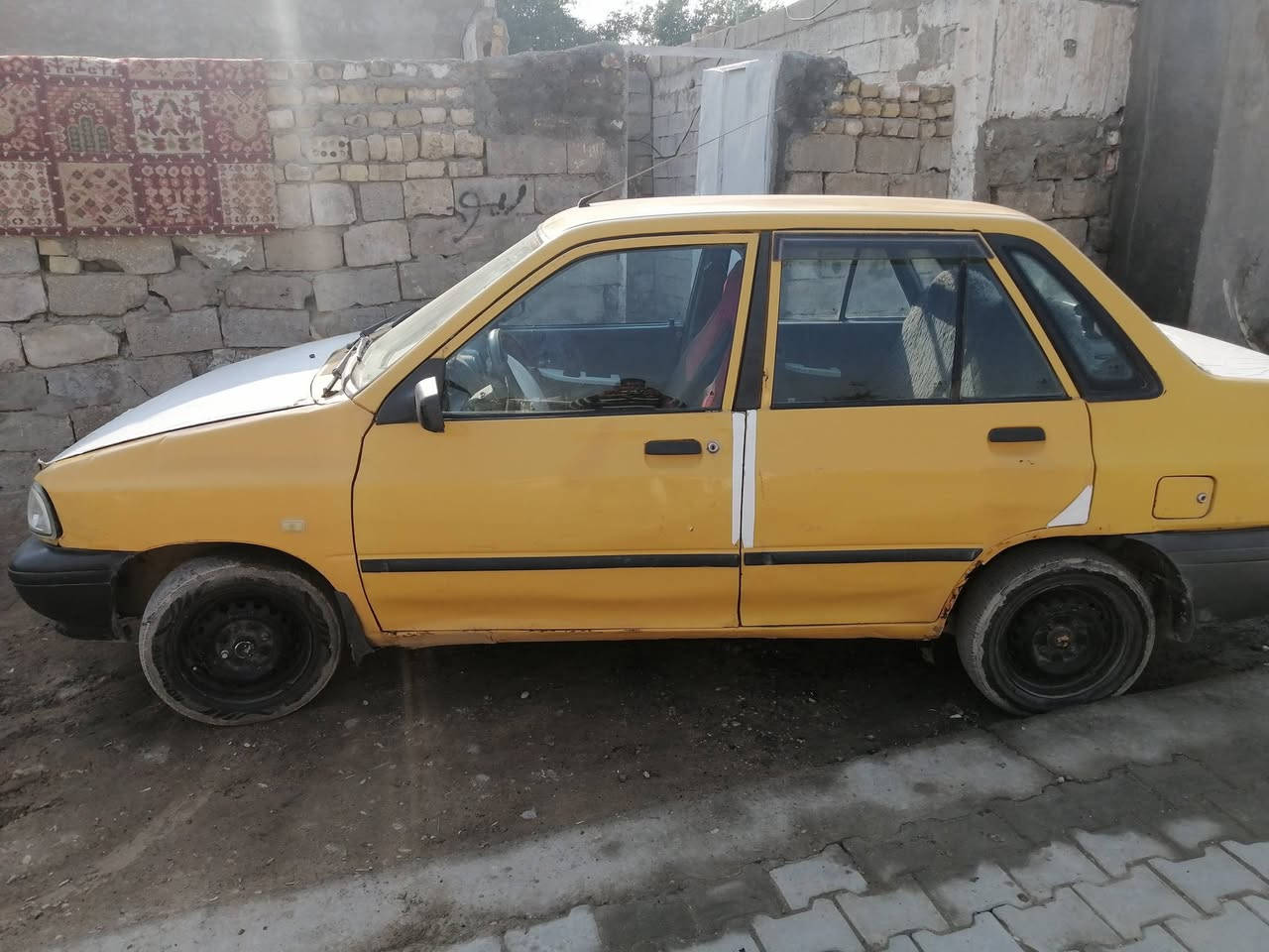 سايبة موديل 2012لبيع التفاصيل على الخاص سعر ٢٠ وبيهه مجال الشراي هذا رقمي *********** وتساب
