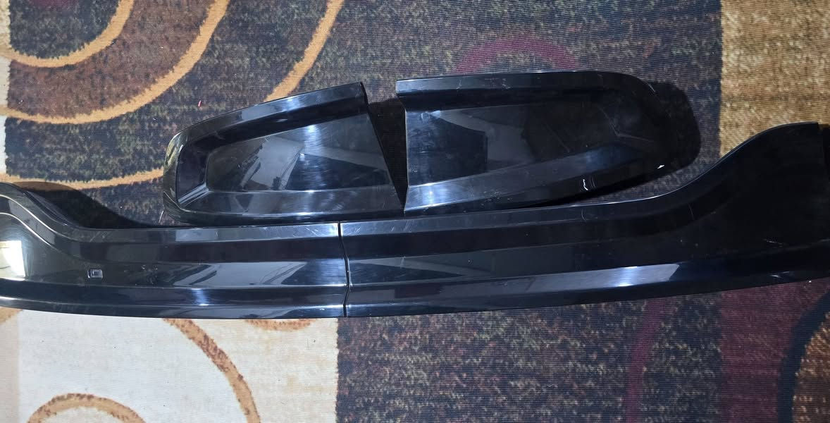 غراض جارجر عنوان البصرة 
ابيعهن كلهن مو قطعة سعرهن 150 الف فاتحهن من سيارتي
بك لايك كامل شغال بيه فطر محطوط كفر 
Spacers الماركة: BLOX
كاليبرات فرامل حديد مع لاصق srt
وت ساب فقط
 ***********
