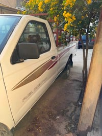 بيكم نيسان 2002 سيارة صبغ عام مكينة گير اكسل بلاد  شاصي بدون صبغ تجي ت...