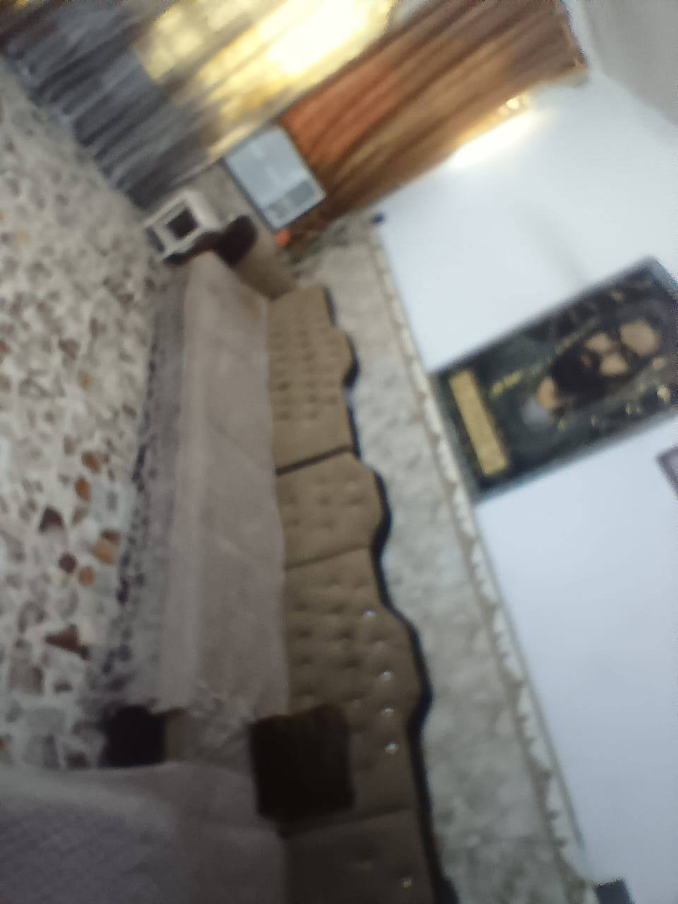 سلام عليكم للبيع بيت مساحه 100 م
عنوان الصحفيين شارع مضيف السواعد البيت طابق الثاني بناء جديد فقط عوزه شتايكر. تفاصيل بلفيديو هاتف *********** معا الاثاث. بيت جاهز
