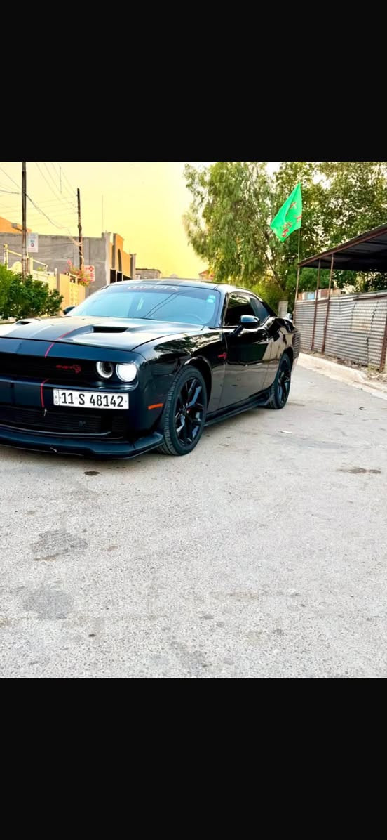 2020 رقم بغداد باسمي تحويل مباشر 
بيها 3 قطع مثل م موضح لا دواخل ولا شواصي 
V6
السياره حلوه و م متعوبه 
اتصل وادلل 
***********
