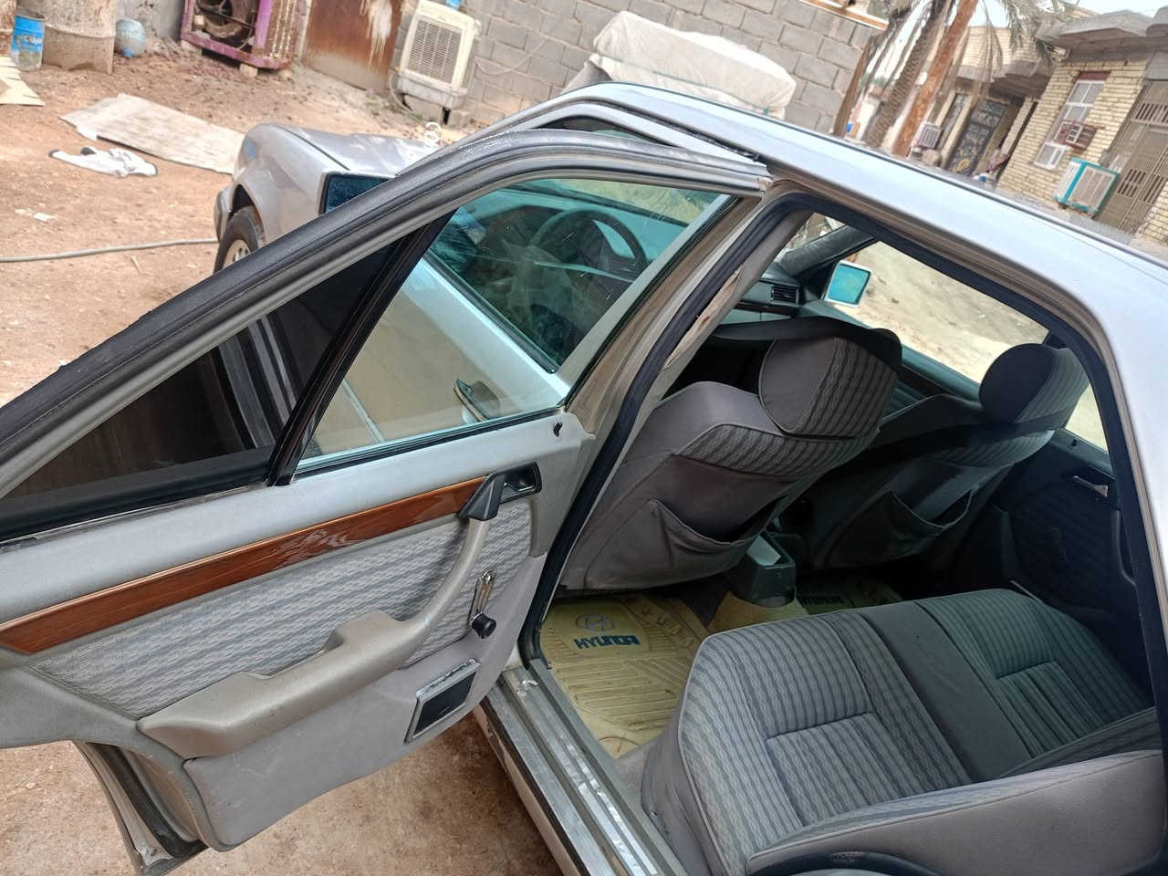 اسلام عليكم مارسدس دب موديل 87محرك vvt3000تبريد ثلج مداور ثاني يوم سعر 55بيها مجال ***********
***********
