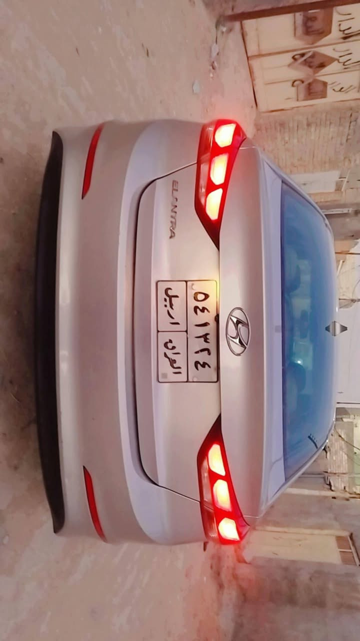 السلام عليكم
النترا موديل 2018 
وارد امريكي بيه 3 قطع بدون دواخل 👍 
السعر 110 وبيه مجال للشراي 
مكاني نجف لتواص ***********
