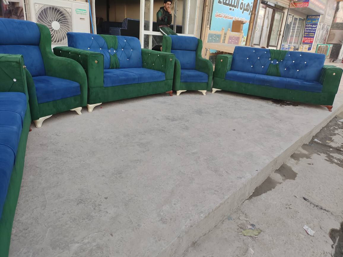 تخم نجارة بلوك أسود نضيف ونجارة ثكيل السعر، ٣٠٠ ،،،،  عنوان حلة نادر ٣ مقابيل المركز الصحي معرض احمد العنزي للأثاث المنزلي واتساب ***********
