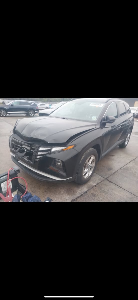 السلام عليكم البيع توسان 2024
وارد امريكي بدون رقم
منفيس باسمي 
مكينه 2500 حادث جدا بسيط
بطرف بنيد معمر نفسه 
صبغ اقل من ربع بنيد فقط
السعر 178
رقم ***********
بغداد سيديه
