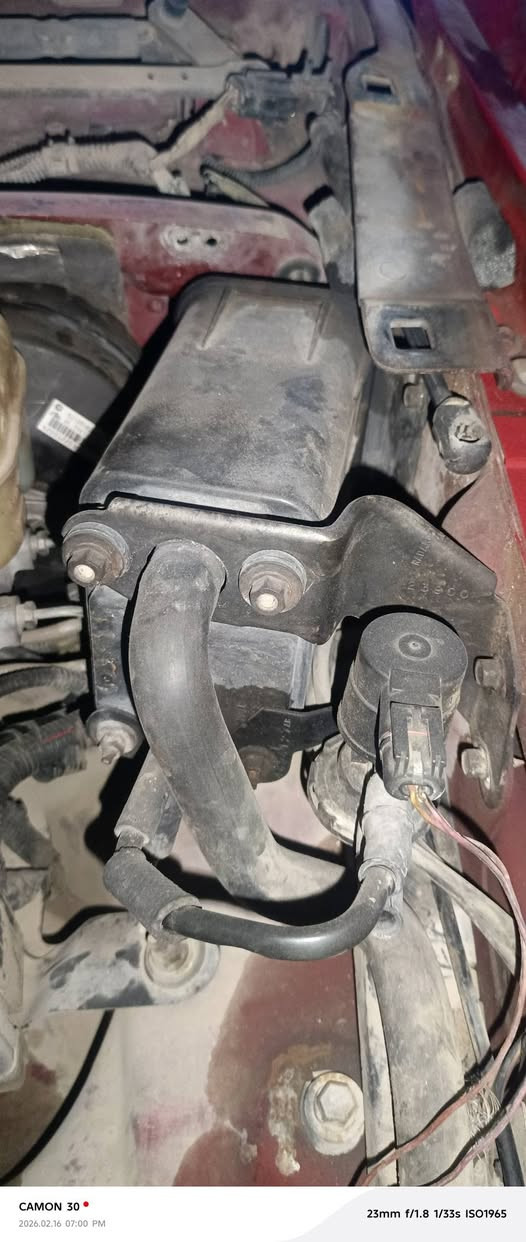 السلام عليكم 
للبيع اغراض تفصيخ جيب شيروكي 
2000 
وياله حجم 17عدد 2
لويات خلفي امامي  تخم كامل 
سبير بلادي 
ماطور ماسحات كامل 
بريشر بريك كامل هوه والعمبار 
تانكي بانزين كامل بدون عبوه 
مبخره بانزين كامله 
ضفيره  كامله 
عقل 
باور ستيرن 
جعمقه ستيرن 
دشبول كامل بس الايرباكات طاڰه 
دكت تبريد كامل هوه والفريز كامل 
فراشة اكسل 
رباطات خلفي عدد 2
بطاين لون اسود عدد 4
جامة السائق 
ماطورات جام كاملات 
تخم كشنات عدد 4لون اسود 
يدات بيبان عدد 4
قفالة تخم 
يدة جنطه 
نرمايد جامه خلفيه 
وعندي هواي اغراض تفصيخ 
للاستفسار الاتصال 
***********
مكاني النجف الاشرف
