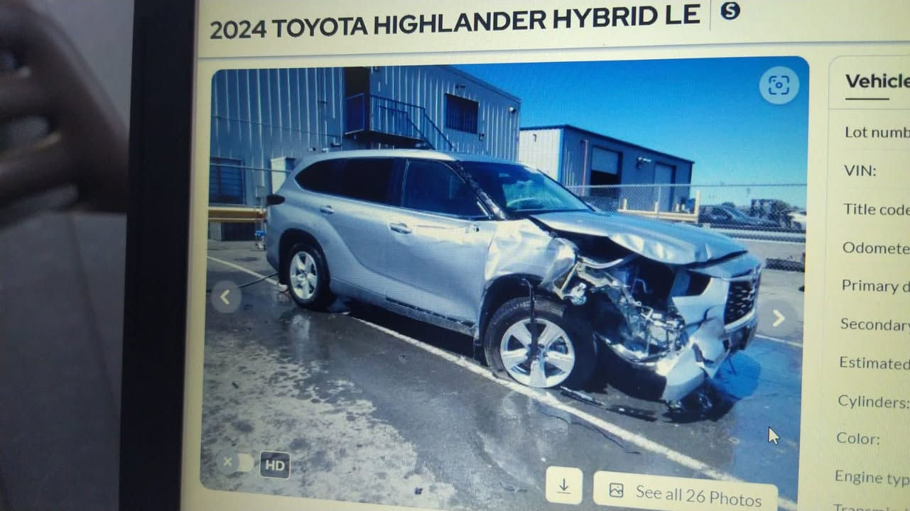 تويوتا هايلندر 2024  هايبو د سلفري مكينه 2500 تيربو تبديل جاملغ ايمن الشواصي والغود مكفوله الايرباكات سليمه الضرر كما موضح في الصور 
ماشيه 16500 
مرقمه بغداد
ترقم عله الدوله مجاني الترقيم اي محافظه 
الاتصال على ابو ايمن ***********
