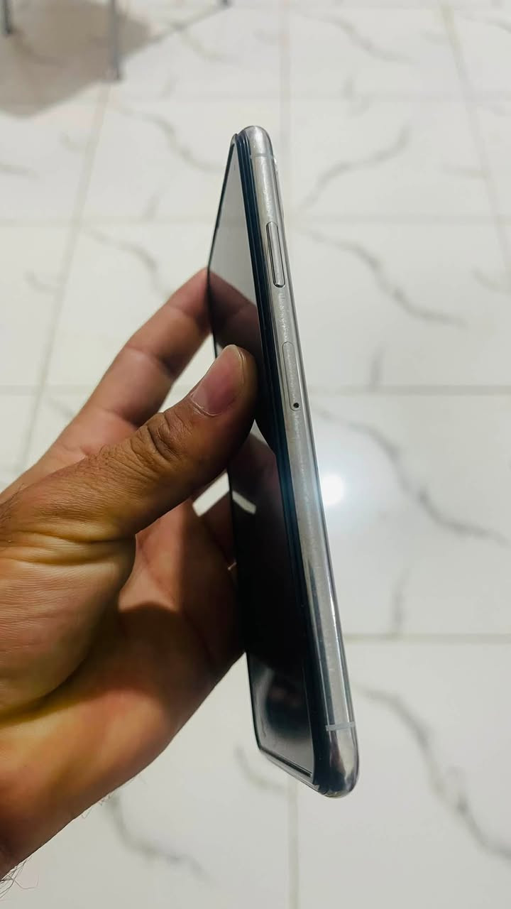السلام عليكم اكس ماكس للبيع او مراوس
مبدل بطاريه  83
ذاكره256 
السعر 170وبي مجال 
***********
