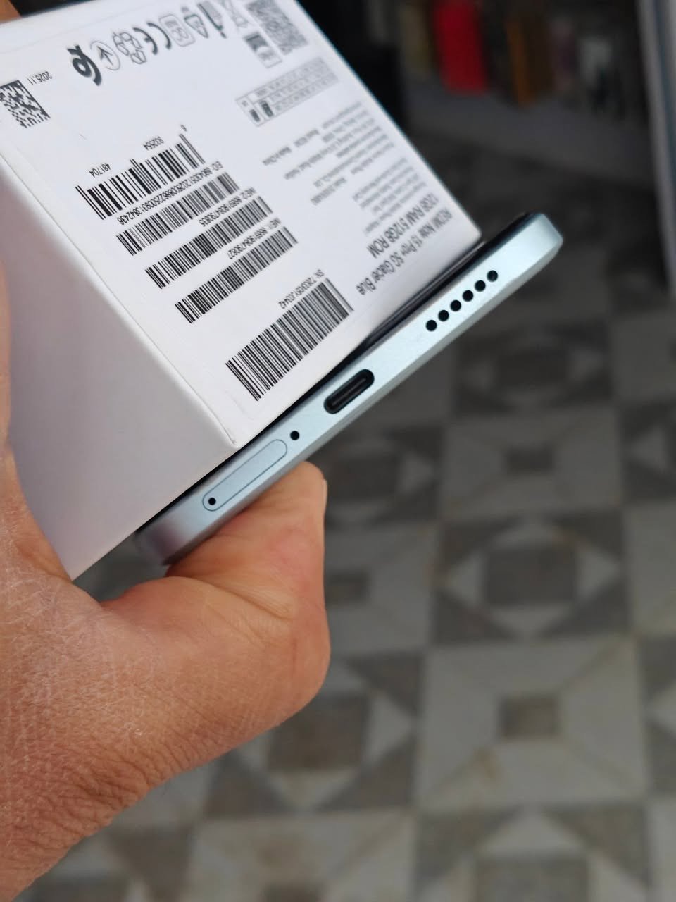 السلام عليكم 
ريدمي نوت 15 بروا بلص 
ذاكره 512/12
الجهاز مستخدم فقط 3 أيام ماكو فرق عن الجديد 
بطاريته 100% مشحون 2 مره فقط 
ظمان 3 أيام من أي خلل أو صيانه 
كامل ملحقاته الاصليه مامستخدمه السعر قفل 535 الف موجود توصيل محافظات 
مكان المكتب بابل


**إذا كنت صاحب هذا الإعلان وتريد حذفه لأي سبب، رجاءا أرسل رسالة إلى الدعم الفني**