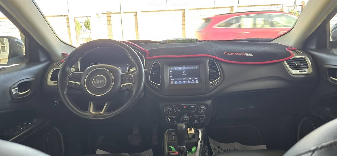 🚘 للبيع Jeep Compass 2018 وارد أمريكي 🚘
✅ موديل 2018 فئة  latitude 
✅ وارد أمريكي
✅ محرك 2.4 لتر اقتصادي وقوي
✅ بانوراما طكتين
✅ ناقل حركة أوتوماتيك
✅ شاشة وسطية
✅ كاميرا خلفية
✅ Apple CarPlay و Android Auto
✅ تحكم من المقود
✅ مثبت سرعة 
✅ تكييف رائع
✅ إضاءة LED
✅ أنظمة أمان متعددة
🔹 السيارة بحالة جيدة جداً
🔹 وارد أمريكي
🔹 حادثها ضرر خفيف من جهة البنيد الأمامي فقط وتعديل بارد بالجاملغ
🔹 جاهزة للفحص والكشف بأي مكان
🔹 نظافة داخلية وخارجية مميزة
🔹 ماشية 92 الف كم وصدرها جاهز

للاستفسار والمعاينة:

📞 ***********
📍 الموقع:  بابل
💰 السعر:  110
