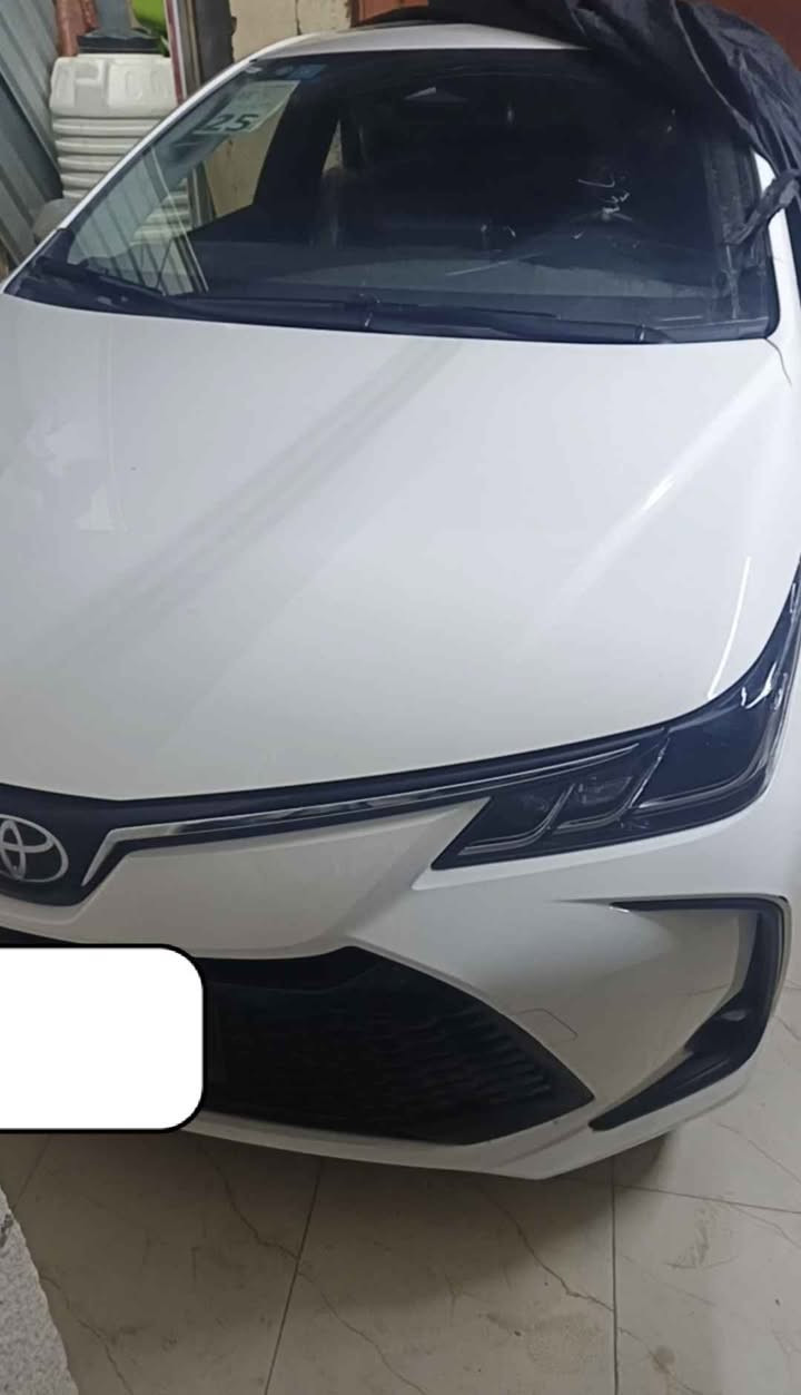 كورلا هايبرد ٢٥ اخت زيرو ماشيه ٨ الف فقط فول واحد ع واحد رادار تحديد مسار بريك اوتو مثبت سرعه فتحه محرك ١٨٠٠ كفاله عامه 
للاتصال يوجد واتساب 
*********** البصرة, العراق
