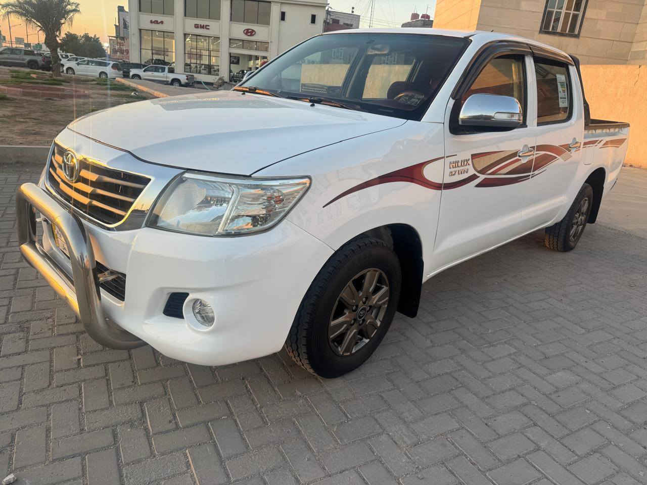 السلام عليكم فلاونزه 2015 السياره جديده وجاهزه مكينه وكير وحداده كله تمام  كفاله من الصبغ عدا طخه قليله البنيد ومصلحه مكان السياره البصره السعر 215 للاستفسار الاتصال *********** مكلف بالنشر البصرة, العراق
