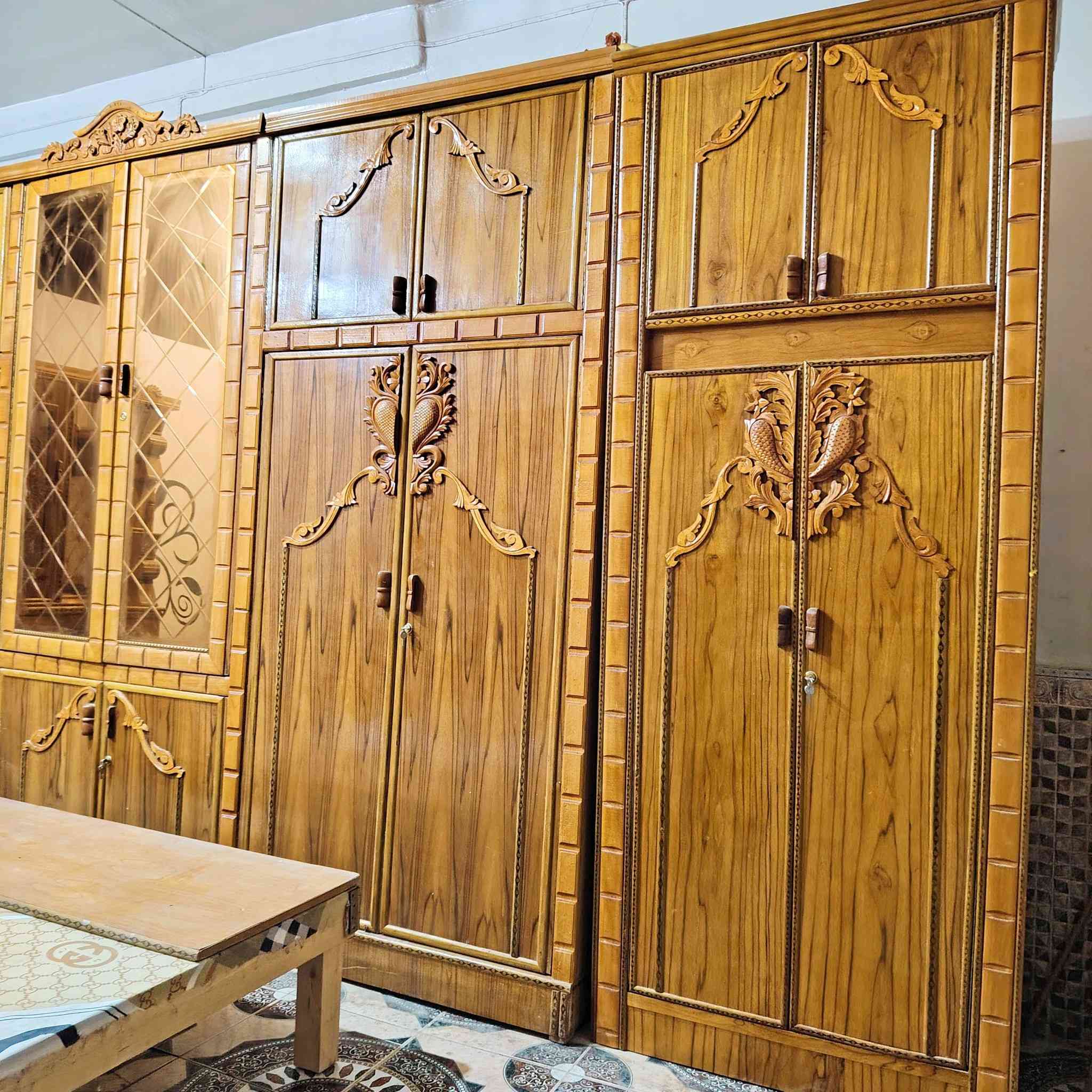 غرفة اخشاب صاج ام المسرح موديل حديث طابوكه غرفة روعه مستخدم نضافة فول ملحقات كامله للبيع الديوانيه اتصال ***********
