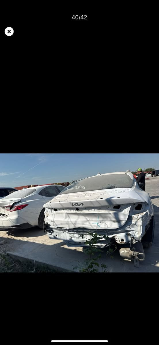 كي فايف 2024 جيتي لاين فول عد بنوراما
حادث خلفي جنطة وراجعه بارد بدون صبغ 
كتاب شهداء رقم بابل
***********
