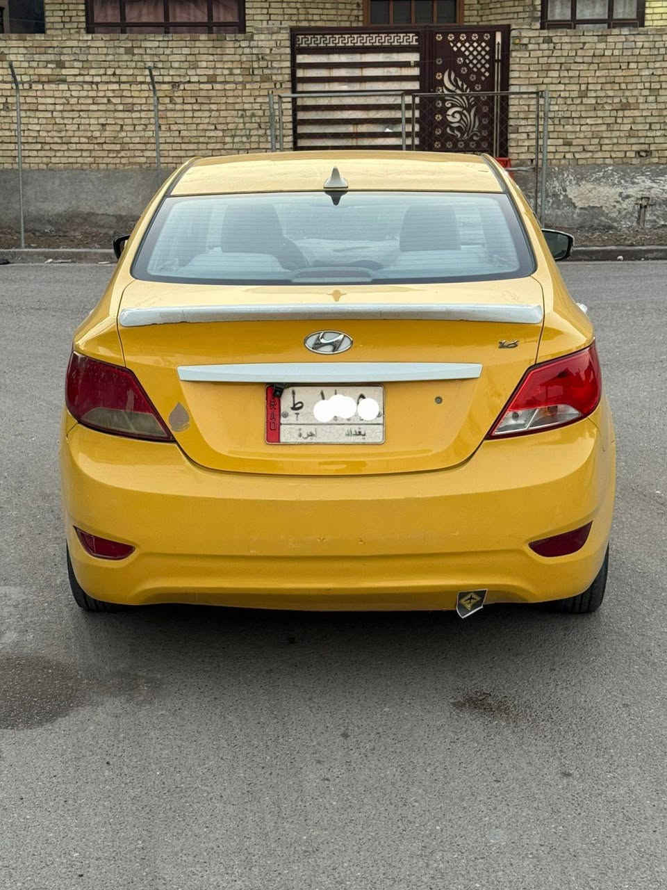 السلام عليكم 
اكسنت 2013 كير عادي خليجي محرك 1600 دوش مكفوله مــن الحادث سياره جاهزه بدون نقص كير ومحرك مكفولات صدر امامي وخلفي جديد تخم تاير جديد كهربائيات كله شغاله سياره جاهزه للاخير معروضه ب ( 72$ ) وبيه مجال بسيط مكاني بغداد الدوره للاستفسار *********** بغداد, العراق
