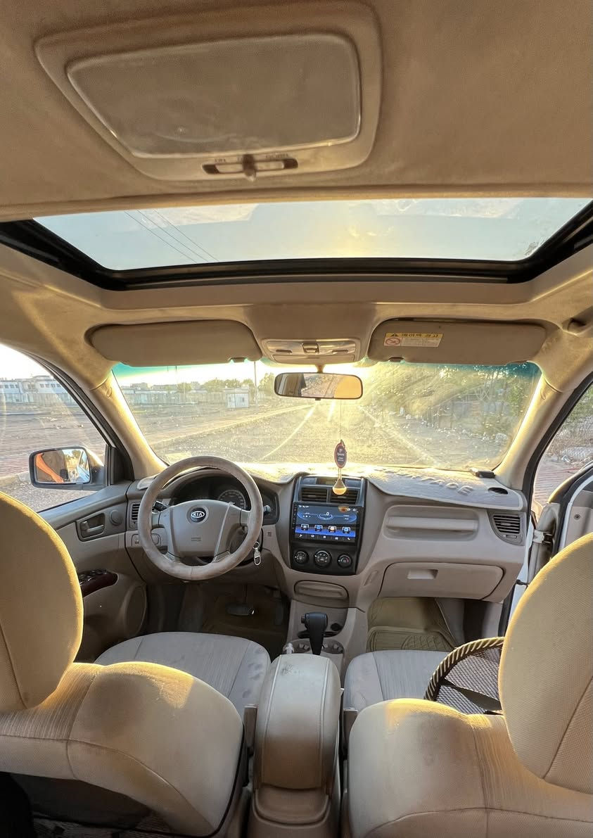 اسبورتج 2010 خليجي سعودي استيراد خاص مكفوله كفاله عامه فقط المحرك مبدل ابلادي على ايد وحده✅
 فتحت سقف🔥
شاشه كبيره🔥
نظافه 100‎%‎🔥
تحويل ثاني يوم✅
دواخل بيجي🔥
هواي مواصفات بعد بيها
عنوان السياره كركوك✅
123 ورقه 🔥
***********📲
