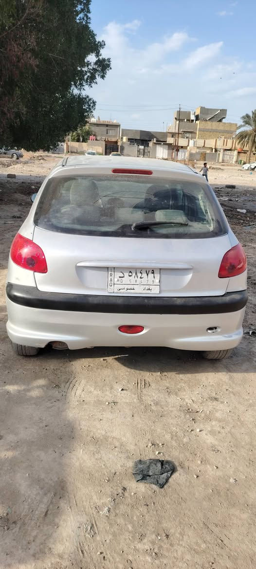 السلام عليكم سياره بيجو فرنسي 306 بيها صبغ إثر جرد الموديل 2009 السعر 35 وبيه مجال قليل كير محرك حداديه خير من الله العنوان حله حي العسكري شارع 80 رقم الهاتف ***********
