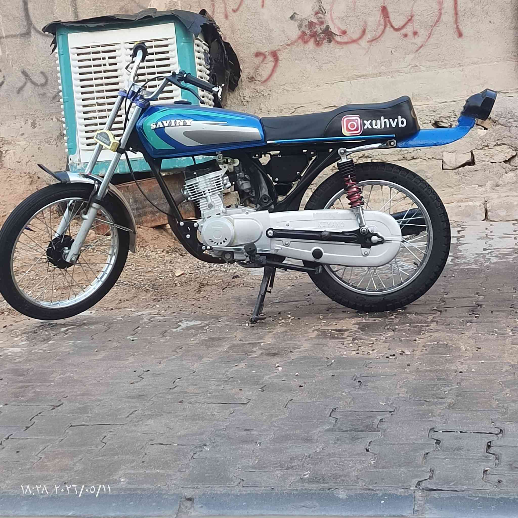 دراجه شلعه فول بيها مبدل ولفات وبستم وسبب تبديل افصل بيها وبعدها قويه دراجه مراوس بشلامجه وانطي فرق بس لاتغني بل فرق


**إذا كنت صاحب هذا الإعلان وتريد حذفه لأي سبب، رجاءا أرسل رسالة إلى الدعم الفني**