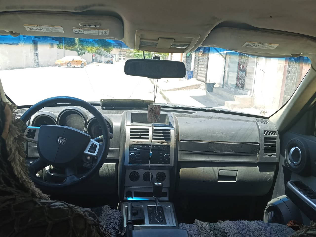 دوج بيترو للبيع موديل ٢٠٠٨ كركوك القادسيه انتصال عل رقم ***********
