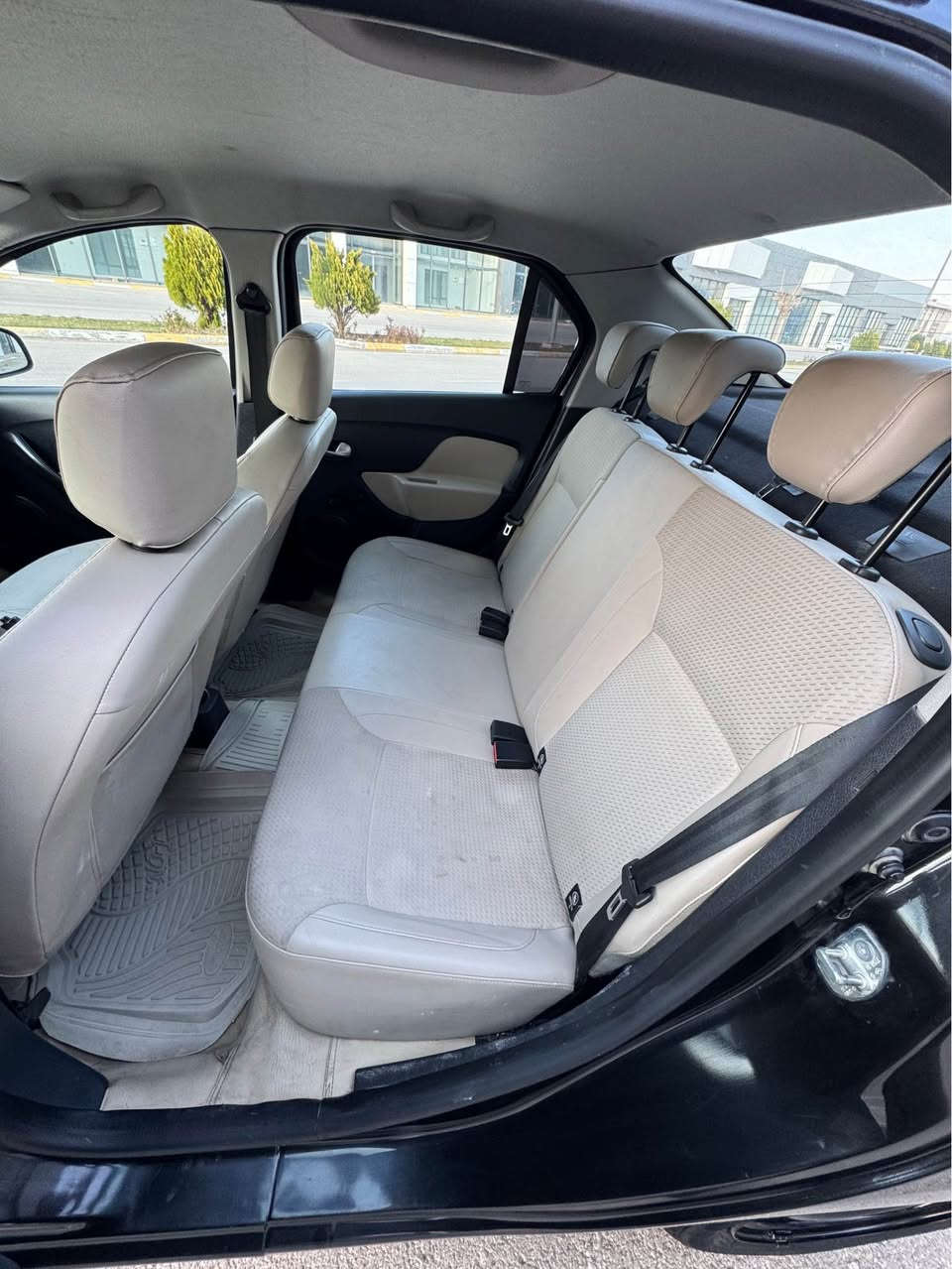 رینۆسمبول٢٠١٧تۆماتیک
گیرومەکینەتەبریتی بەشەرت نەکراوەتەوە
٧٢هەزاررۆیشتووە
بێ بۆیاخ بێ کرانەوە یەک پەڵە ساردی هەیە
لەسلیمانیە
٧٥گەلامەجالیکی کەم

*********** السليمانية, العراق
