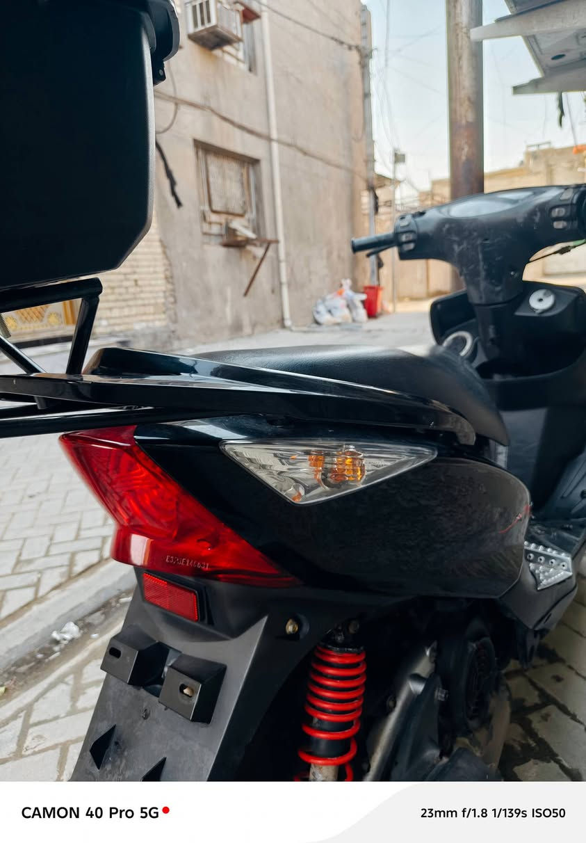 سلام عليكم دراجه ماكس ثعلب دراجه ربه خير من الله مابيه أي نقص دراجه برغي ما مفتوح بل مكانه  سعر ٦٥٠   ***********
