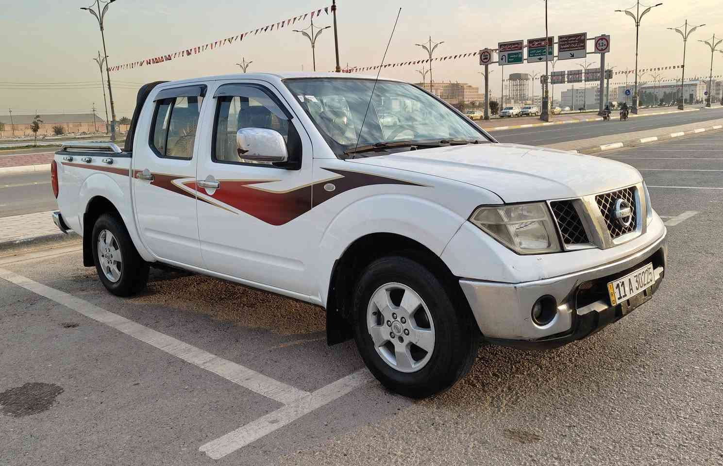 سلام عليكم للبيع بيكم نيفاره سعر 93 ستفسار أكثر *********** موديل 2009 كفالة من الضربة وتبديل  سياره جديده وجاهزه من كلشي  كير محرك بلاد رقم بغداد نكليزي حداديه تخم تاير تبريد سياره جديده  عنوان كربلاء
