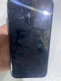 آيفون ١١ • ذاكرة ١٢٨ • بطارية ٧٨