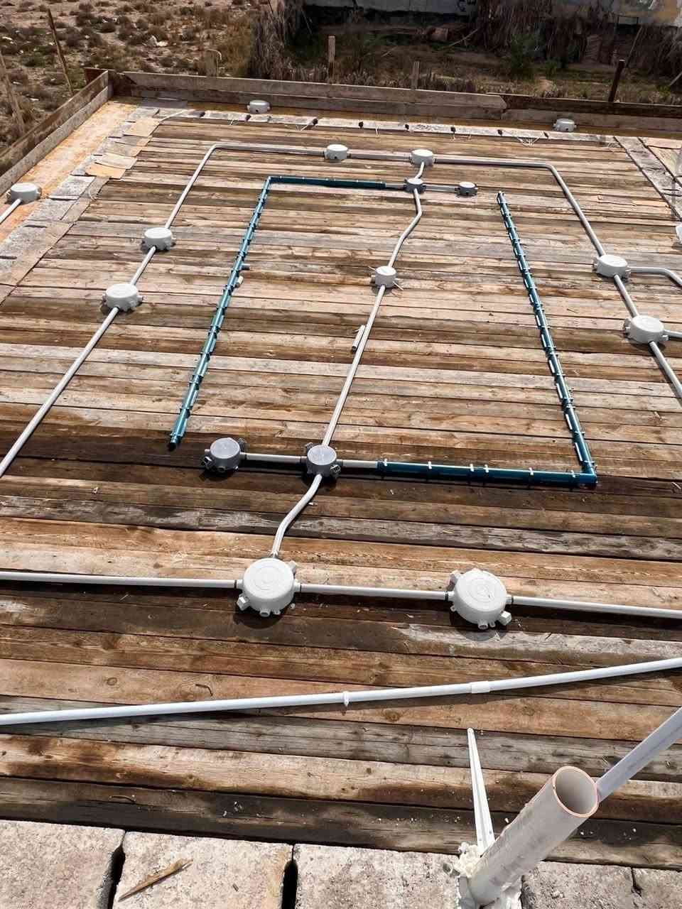 ما الذي يميز عملنا؟
​الدقة المتناهية: كما يظهر في الصور، نهتم بالقياسات الدقيقة (السنتيمتر يفرق معنا) لضمان جمالية التوزيع لاحقاً.
​تخطيط ذكي: نساعدك في اختيار أماكن النقاط الكهربائية لتناسب ديكور منزلك المستقبلي.
​الالتزام بالوقت: تسليم العمل في المواعيد المحددة وبأعلى جودة.
​أسعار مناسبة: جودة عالية بأسعار تنافسية تناسب الجميع.
​"نؤسس اليوم.. لترتاح غداً. عملنا هو ضمانك الحقيقي."
​📞 للحجز والاستفسار تواصل معنا مباشرة:
​رقم الهاتف: ***********
​العنوان: ديالى - قضاء المنصورية.
​خدمتكم شرف لنا في كافة مناطق القضاء ونواحيه.
لك الحمد ياربي /تم تاسيس شبكة كهرباء نظام حديث مع  ديكور بروفايل لاحد المنازل في قضاء المنصورية 

كل منزل نسّلمه... حكاية نجاح جديدة.
تأسيس كهرباء بمعايير هندسية دقيقة ونتائج تُبهر ✨

 
📞 للتواصل \ ***********
