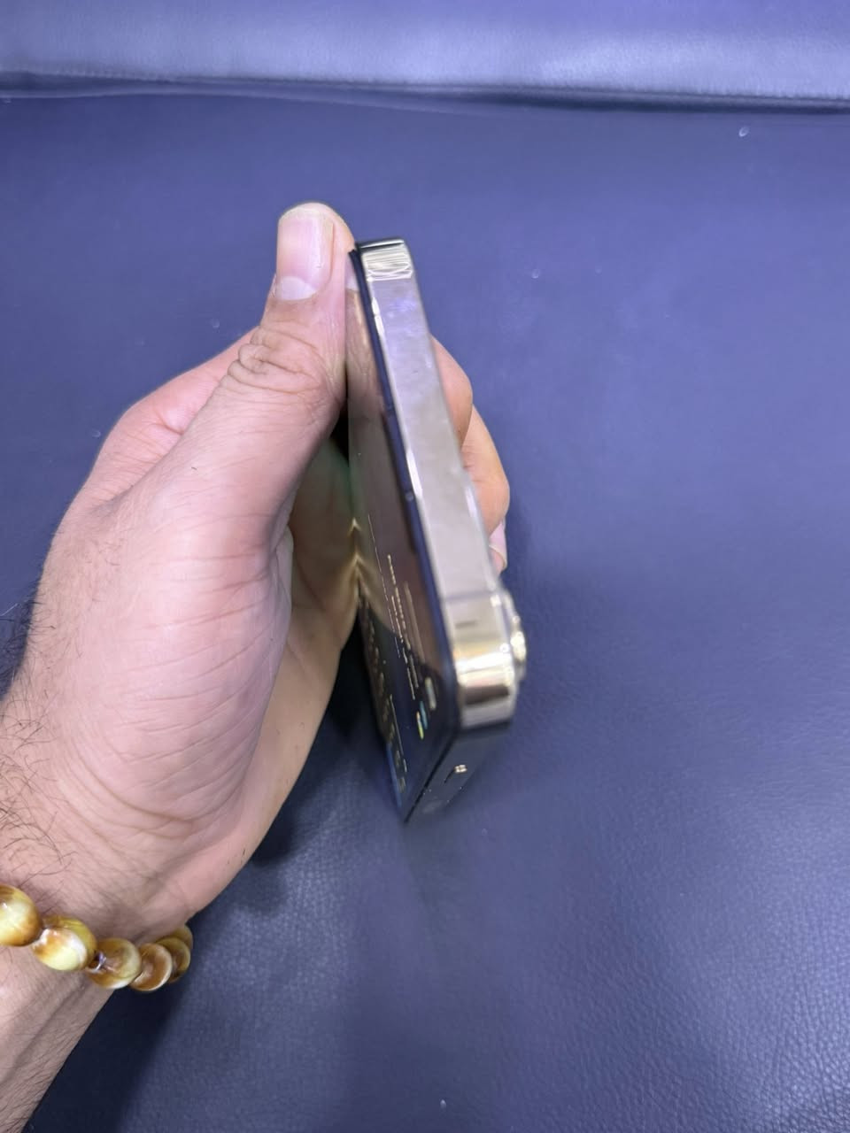 السلام عليكم 13 برو ماكس ذهبي
اقرا قبل لتتصل
جهاز نضيف كلش فقط شاشه مبدله بطاريه87 بلادي  ذاكره 256 السعر525 وبي مجال قليل للاستفسار ***********
