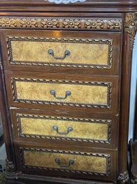 غرفة نوم • ضخمة • بغداد