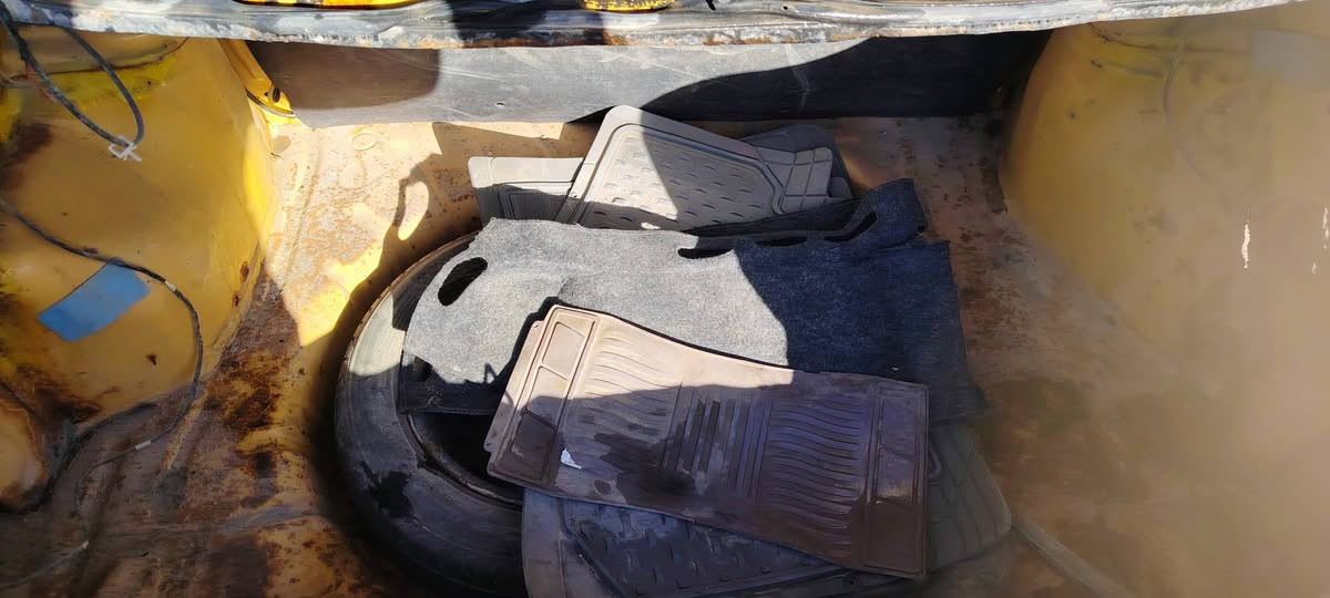 سايبا موديل ٢٠١٠ بأسمي مداور ثاني يوم سنويه ل٢٨ مصفره هيئه وغرامات مشروع وطني مداور بسماوه مكينه وكير نضاف كهربائيات شغاله بيبان تتفتح كلها برانكيتات توهن مسويهن السياره عوزها جامه اماميه تعبانه ومشط ستيرن باتري جديد وسلف جديد السعر ١٥ وبيها مجال مكاني سماوه حي الشهداء قرب مركز الشرقي ***********
