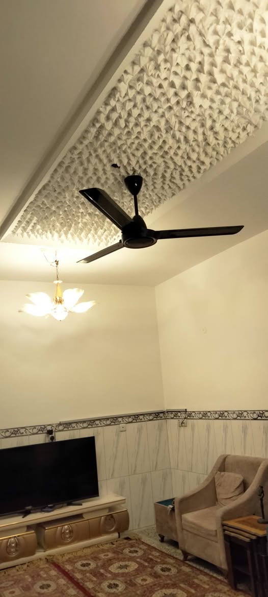 دار للبيع مساحة 144 قطاع 10 على شارع عريض شارع60  مقابيل الاستدارة 
الدار النضيف جاهز بلكامل ي نقص مابي 

الطابق الارضي: استقبال+ مطبخ+غرفة+ غرفة سويت+ حمام+ صحيات عدد 2 شرقي وغربي 

الطابق الثاني: 4 غرف نوم+ حمام+صحيات 

الطابق الثالث: غرفة مخزن+  سطح ع طول البيت 

للاستفسار ع رقم:‏‪0770 656 7881‬‏
