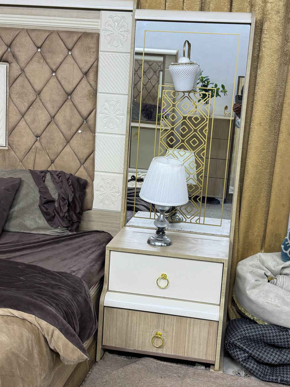 غرفه 9 قطع تركي نظيفه كلش ما بيه اي ضرر العنوان بابل المركز م  ***********
