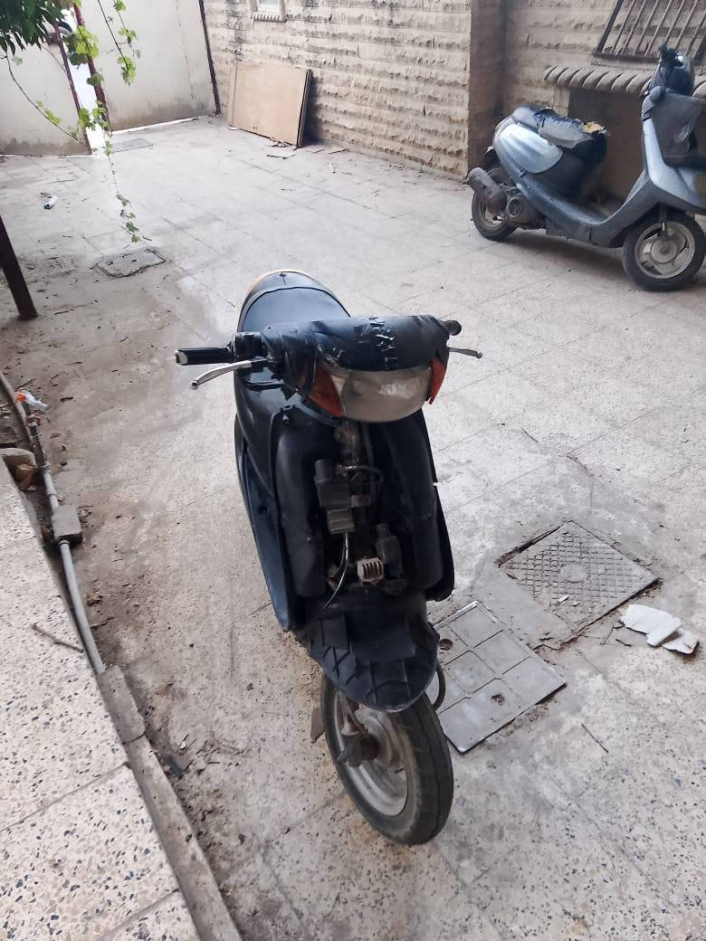 ماطور للبيع فرخ اكزز شاصي شرط مكينه معمره اول تعميره دبلات شغاله وايرمنيه كلها شغاله سلف شغال يعوزو باتري السعر 150 للاستفسار
‏‪ ***********‬‏
