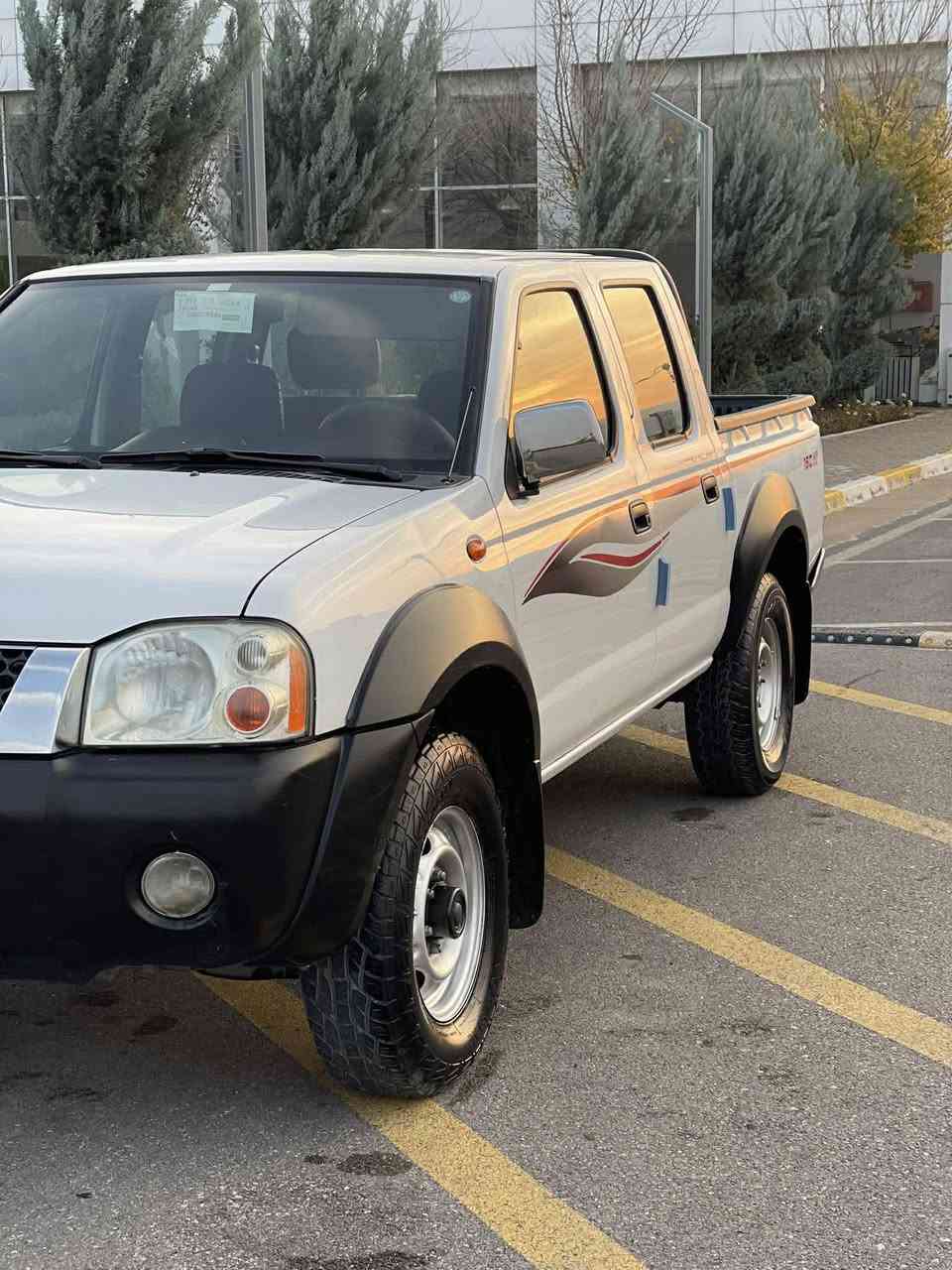 پیکاب نيسان 2012
بى بوياغ يه ك كارتى بجوكى هه يه
ده بل اكسل
ناو سوور
سه نه وى ره قم تازه يه 
مه كينه ى نه كراوه ته وه به شه رت اكسل و ده بل اكسل هه مووى به شه رت بى نوقسانيه 
***********

ئـەگەر سەیارەکەت دەفرۆشیت نامە بنێرە با بلاوی کەینەوە لۆت
