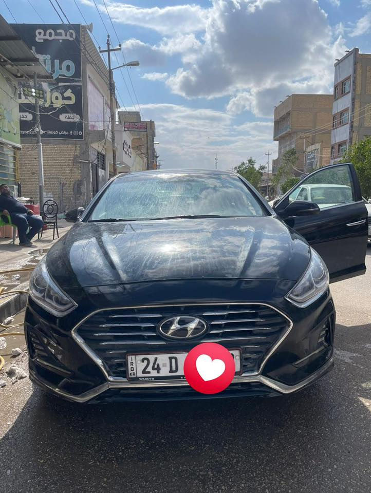 سلام عليكم 

للبيع سوناتا ٢٠١٨ فول واحد ع واحد 

فول موصفات أمريكي 

سلايد 
شاشه حجم كبير 
تدفئة تبريد المقاعد الخلفيه إماميه 
تدفئه استيرن 
رادار جانبي 
رادار خلفي 
رادار امامي 
تحكمات استيرن
كامره خلفيه دواره 
لايت زنون 
شاحن USB 
مقاعد جلد 
بصمه فتح قفل جنطه 
دخول ذكي بابين 
كاربلاي 
رقم دهوك الدولي 

الحادث : جاملغين 
مكاني النجف حي السلام 
لتواصل و الاستفسار ***********
