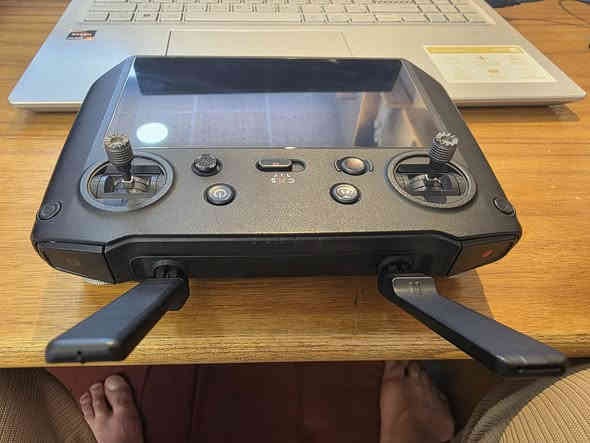 السلام عليكم
جوستك اسمارت مواصفات معروفه 
السعر خاص
نضافه 95% 
رقم الهاتف ***********
