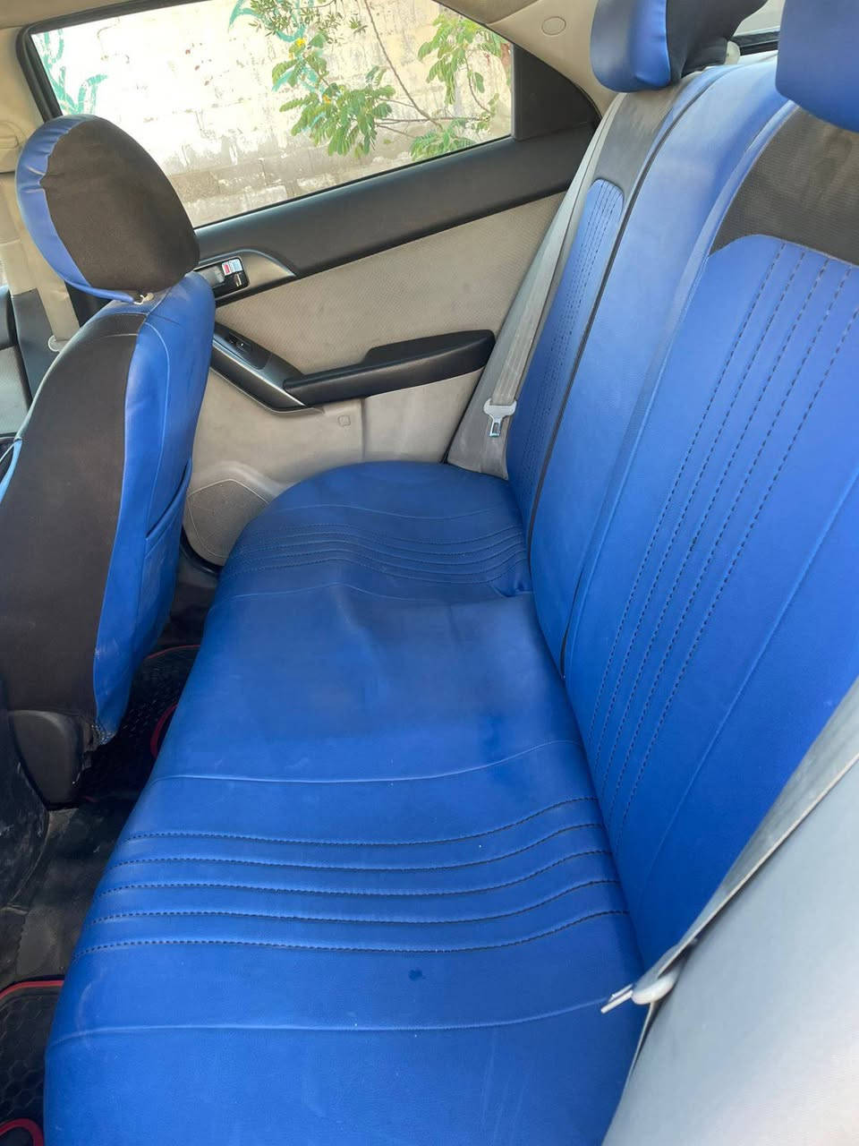 سلام عليكم 
سيراتو 2010 خليجيه 
تحاكمات ستيرن وفتحة سقف
كفاله عاهه رقم أربيل جديد
تخم تاير جديد 
عنوان حي الخضراء
*********** بغداد, العراق
