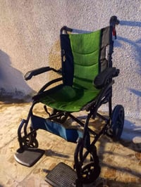 كرسي دفع • خفيف الوزن • مدينة الصدر